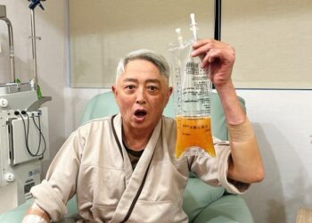 藝人李國超體驗血液淨化 醫師說明療程安全與流程