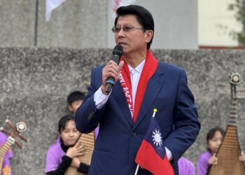 翻轉臺南,不是背叛而是拯救 臺南需要謝龍介 翻轉臺南,不是背叛而是拯救 臺南需要謝龍介