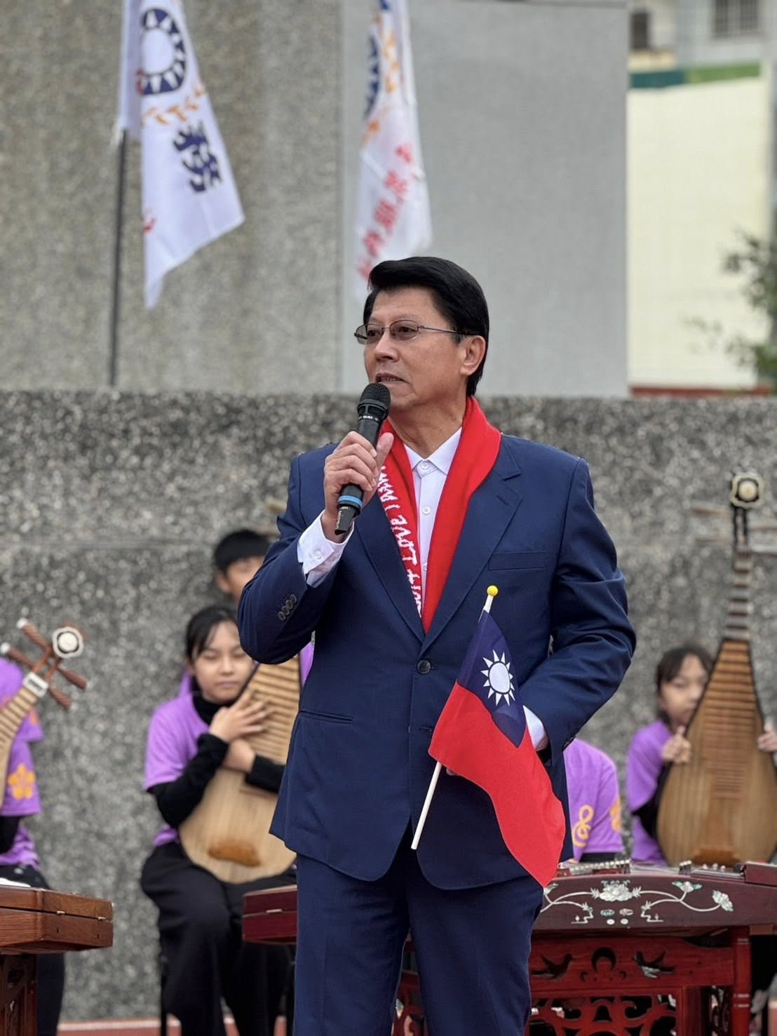 翻轉臺南,不是背叛而是拯救 臺南需要謝龍介 翻轉臺南,不是背叛而是拯救 臺南需要謝龍介