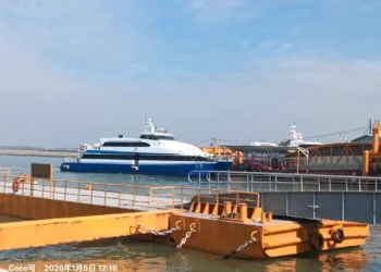 深思與反省「管好自己」把希望握緊.用「相信」去堅持