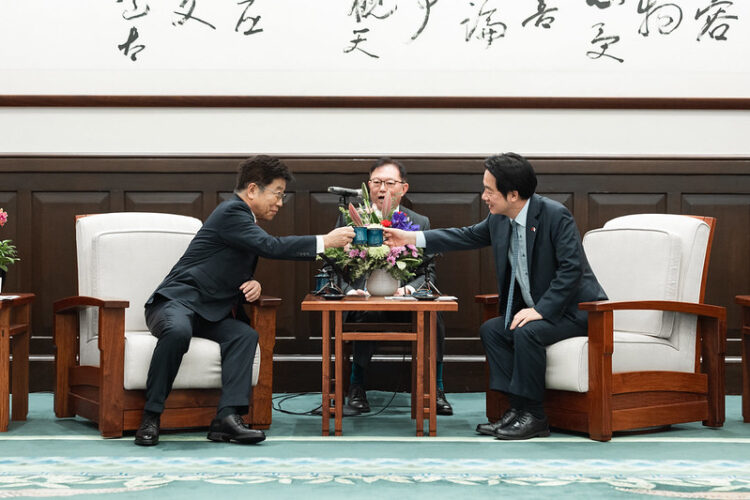 賴清德總統接見日本前內閣官房長官加藤勝信眾議員乙行 期盼擴大科技經貿合作與深化臺日情誼