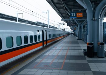 高鐵台南站發生旅客落軌意外 1307車次停駛調查 中午全線恢復正常營運