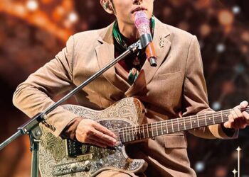 周杰倫演唱會紀念收藏卡 1/21限量上市！超稀有親簽卡、兌換卡以及獨家花絮卡，趕緊帶回家