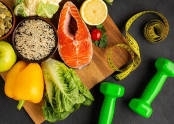 越減越沒力？竟是肌肉在流失！醫師教你聰明補對營養素，肌力別等老了才顧