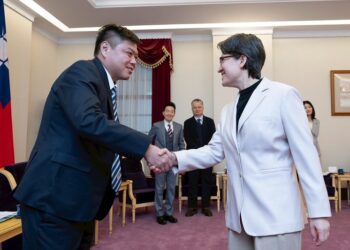 蕭美琴副總統接見第64屆十大傑出青年選拔委員會幹部 肯定青商會為培育青年領袖扮演關鍵角色