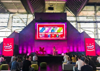 12 歲 Queeny 再次受邀登上國際玩具展