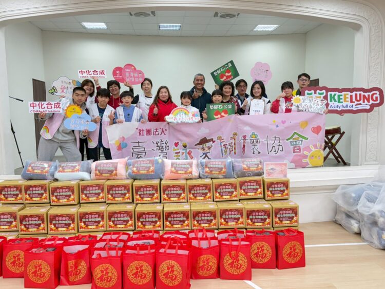 寒冬裡不曾被遺忘的愛：臺灣詠愛志工把溫暖送進長輩的家