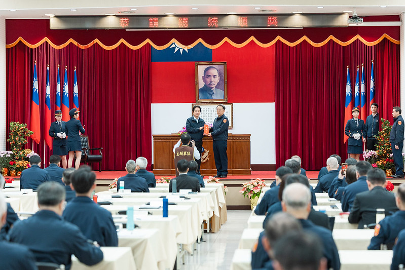 賴清德總統出席警政署署務會報 期勉強化打詐掃毒掃黑、全面維護治安 賴清德總統出席警政署署務會報 期勉強化打詐掃毒掃黑、全面維護治安
