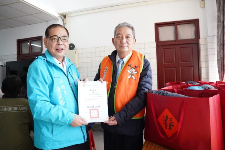 新竹縣33遊民列冊 陳見賢赴收容所關懷街友