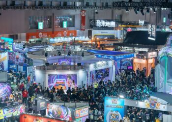 明星、啦啦隊齊現身！周末人潮引爆台北電玩展