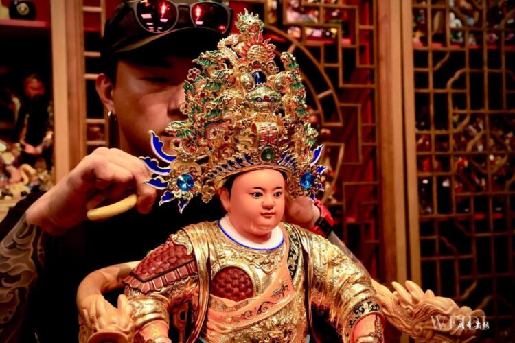 台南佛具專賣店 融合新中式風格與信仰 打造現代宴王擺設空間 台南佛具專賣店 融合新中式風格與信仰 打造現代宴王擺設空間