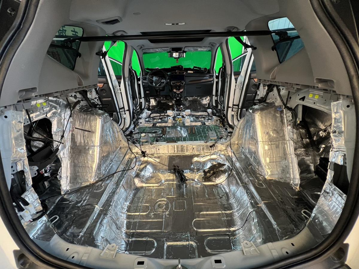 台南永康汽車維修職人 以汽車隔音為起點 深入靜音每一細節 台南永康汽車維修職人 以汽車隔音為起點 深入靜音每一細節