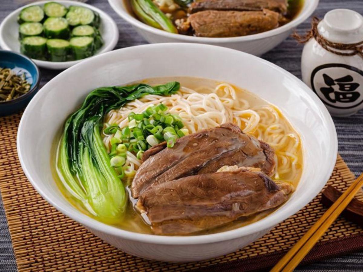 西屯人氣牛肉麵推薦 從紅燒到牛三寶 用真材實料說服饕客