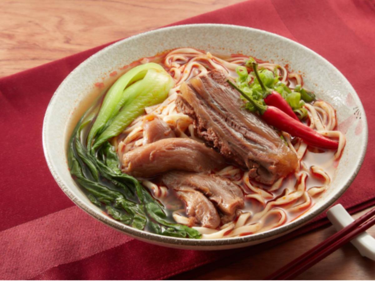 西屯人氣牛肉麵推薦 從紅燒到牛三寶 用真材實料說服饕客