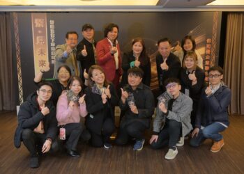 倍司優企業聯合尾牙圓滿落幕 跨界匯聚200人同慶 現場揭幕「育見卓越」 打造全球華人最大課程平台