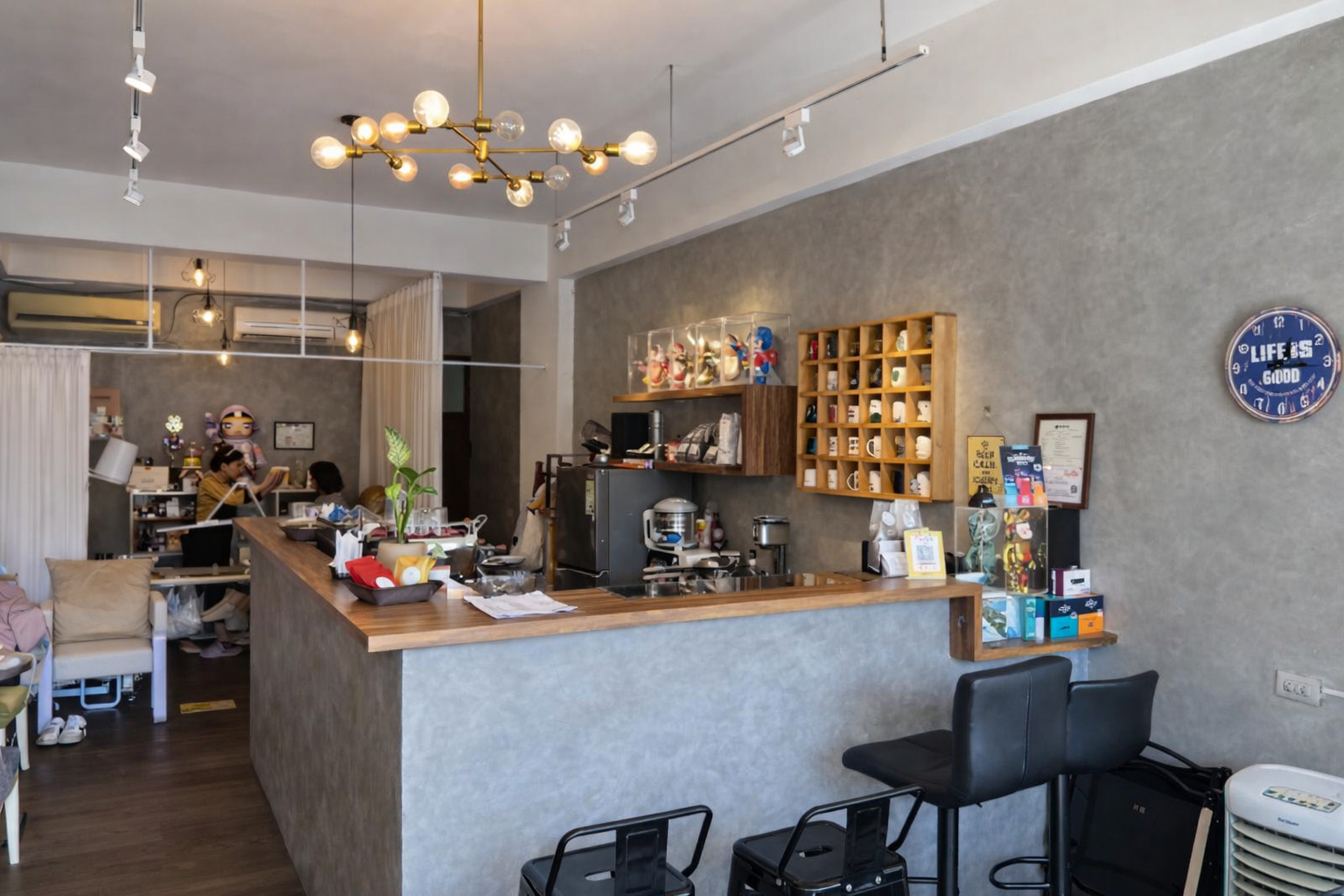 嘉義市東區舒壓行程新選擇 泊好時美甲咖啡複合模式掀話題 嘉義市東區舒壓行程新選擇 泊好時美甲咖啡複合模式掀話題