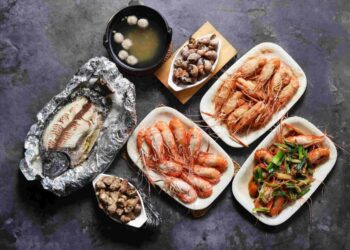 高雄烤魚推薦 楠梓宵夜必吃美食 人氣爆棚鹽烤魚+薑母鴨