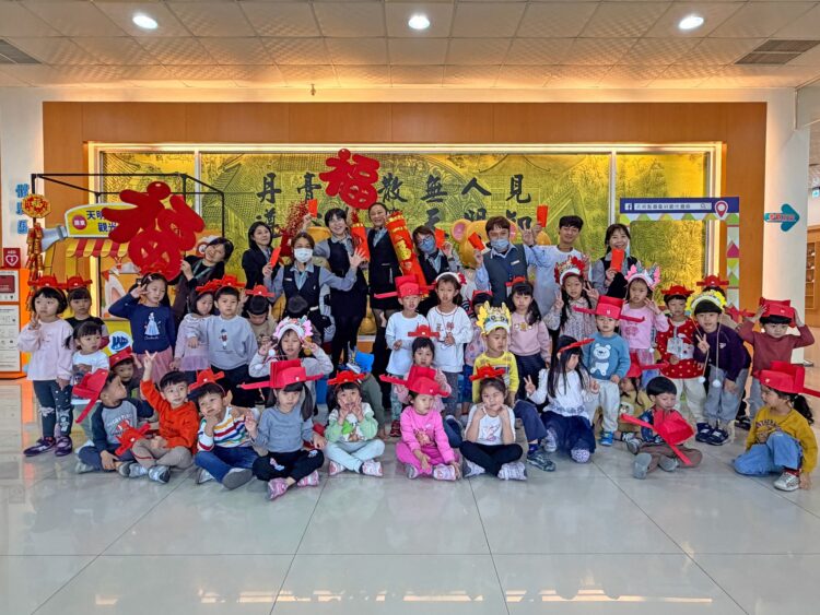 報名就送精油 天明製藥觀光藥廠 艾草槌DIY 走春好玩又拿好禮 報名就送精油 天明製藥觀光藥廠 艾草槌DIY 走春好玩又拿好禮