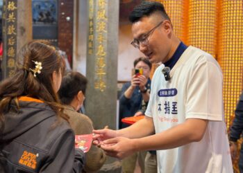 士林金面媽祖廟超靈 盛傳企業家愛拜 林揚庭除夕守夜為士林北投祈福