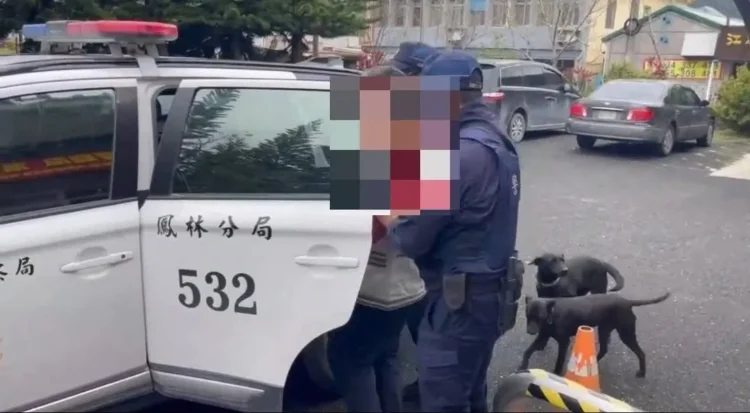 酒醉男清晨持刀斧失控咆哮 鳳警迅速強勢壓制排除危害