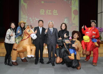 警政署長張榮興親送紅包慰勉警廣 打詐、治安交通神馬都順利