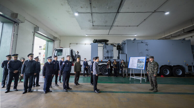 賴清德總統春節前勗勉花蓮國軍 肯定官兵全年無休保衛國家,並呼籲朝野給予最大支持 賴清德總統春節前勗勉花蓮國軍 肯定官兵全年無休保衛國家,並呼籲朝野給予最大支持