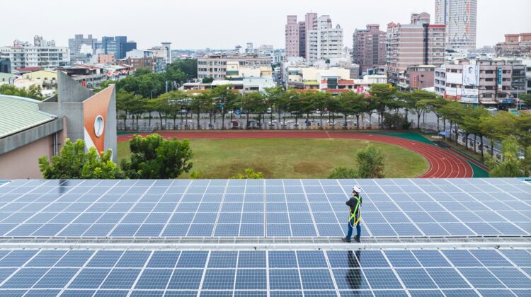 深耕屋頂型光電 睿禾金碳累積160MW綠能版圖 深耕屋頂型光電 睿禾金碳累積160MW綠能版圖