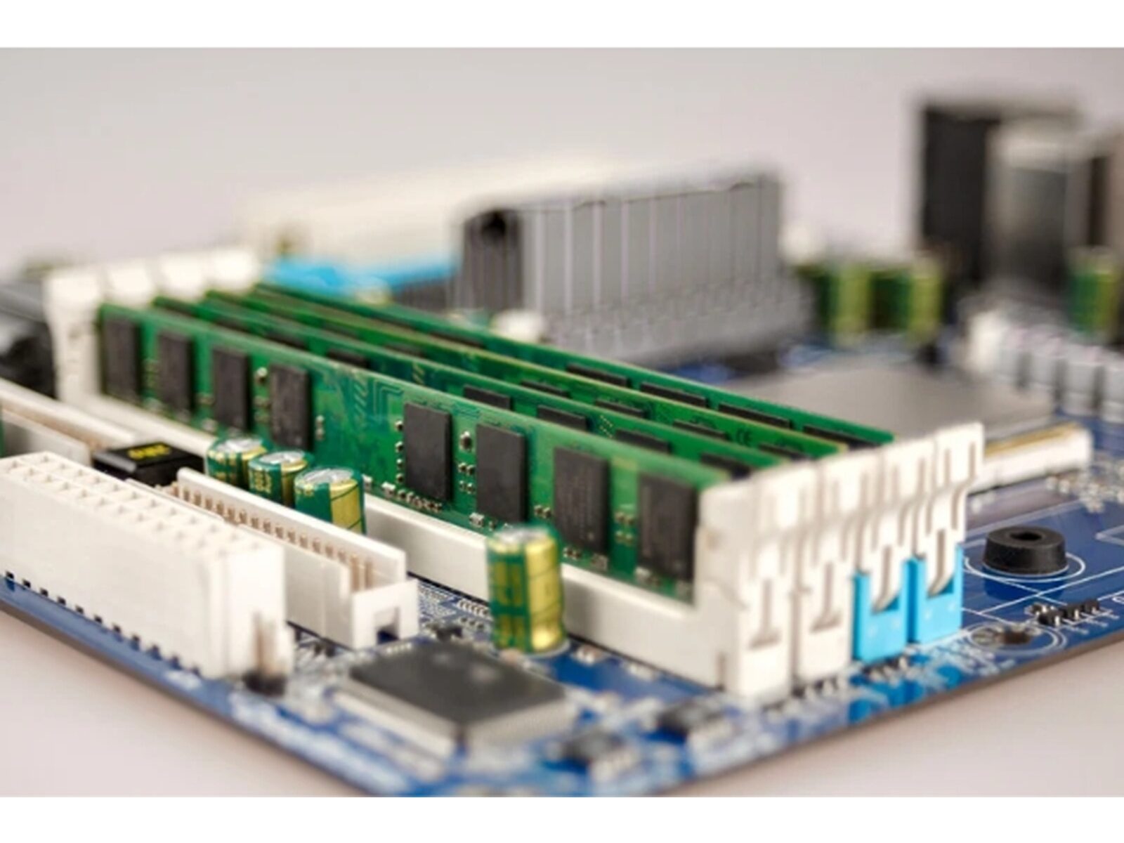 AI伺服器與記憶體封測雙強 華泰(2329)獲利爆發 目標價挑戰70元