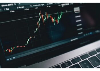 漿價連七漲「紙」不住！華紙(1905)Q4 轉盈強攻 15 元 挑戰前高 18 元