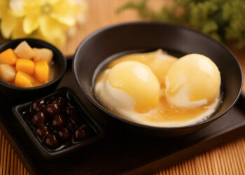 高雄新興區豆花甜品推薦 現煮Q彈粉圓及九份地芋圓搭配香濃豆花和雪沙冰