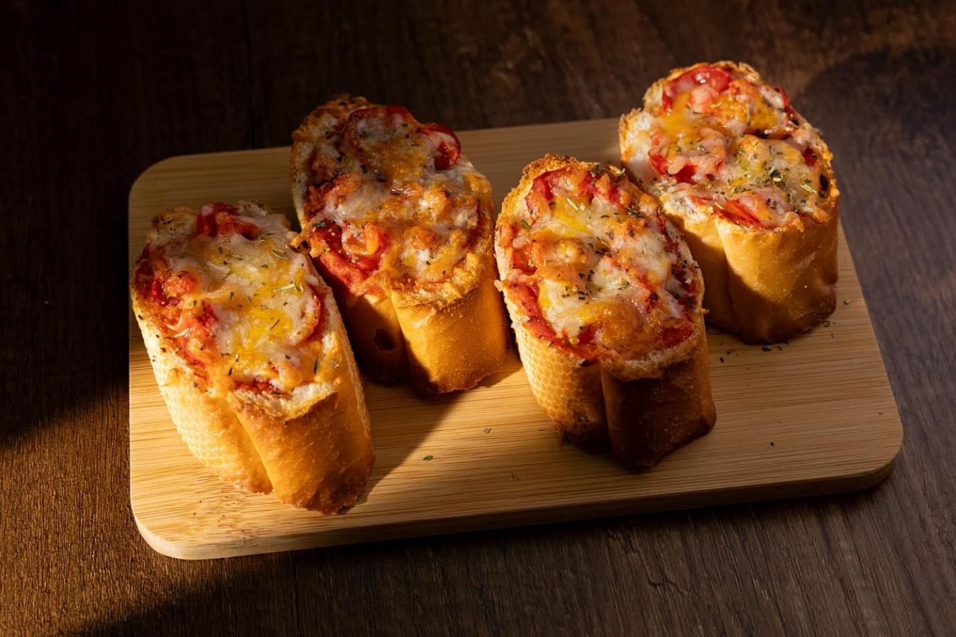 大同區老宅咖啡廳 從咖啡香到微醺調酒 一間店陪你從白天到夜晚