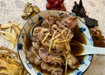 在地人狂推台東必吃羊肉爐 人氣名店藏暖心家庭故事