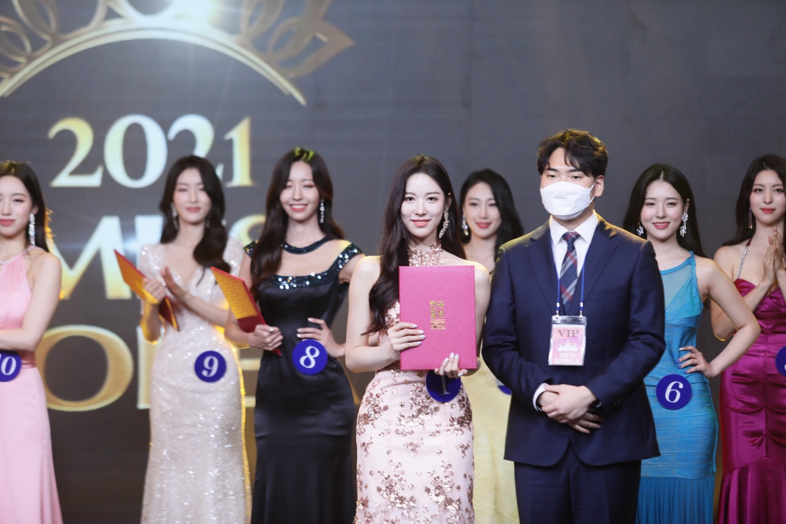 原 Dr.PetitClinic江南店更名為「UHCELL」品牌識別與服務概念同步更新 原 Dr.PetitClinic江南店更名為「UHCELL」品牌識別與服務概念同步更新