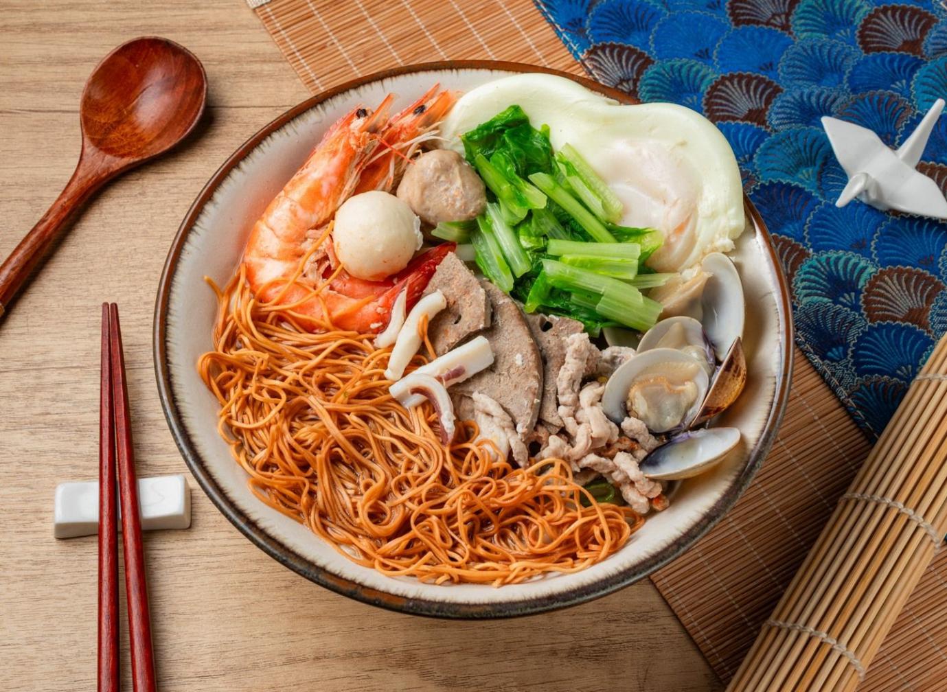 基隆好吃炒麵推薦 韓式醬香融合鮮美海味 好來客小盛一碗炒出人情味