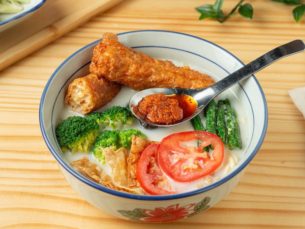 南洋蔬食連鎖料理主打香料層次 新加坡咖哩麵成招牌代表