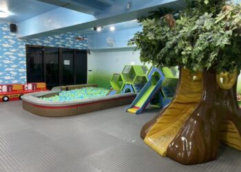 蘆洲親子餐廳 二樓獨立遊戲區＋專業陪玩 放心享用手作輕食