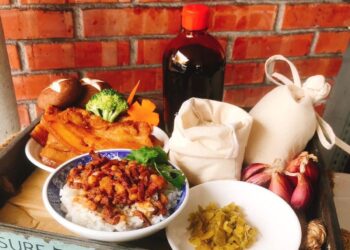 雲林滷肉飯節冠軍在虎尾 嚴選大埤農會米 銅板價享頂級膠質口感