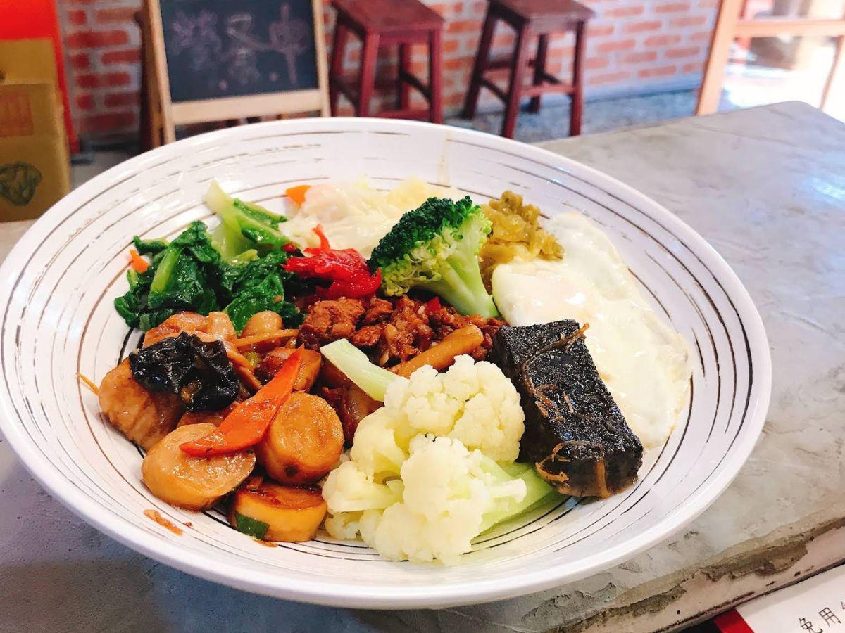 雲林滷肉飯節冠軍在虎尾 嚴選大埤農會米 銅板價享頂級膠質口感