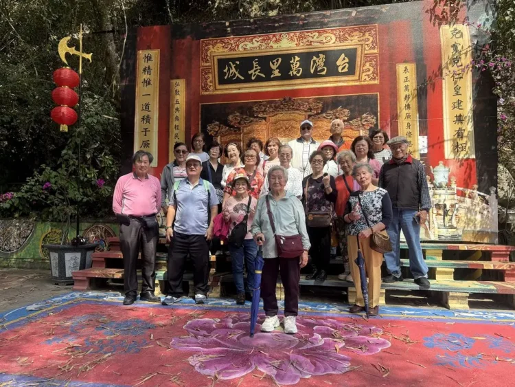 台南三月最繽紛花季 蘭展、蜀葵、木棉花接力盛開