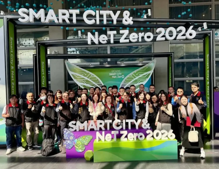 花蓮青年走進智慧城市展 青年諮詢委員與縣府跨域學習AI與淨零趨勢