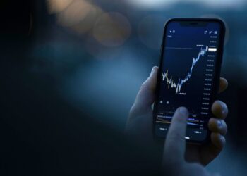 2月營收連14月年增 法人看好IET-KY今年EPS年增率可達24%以上！