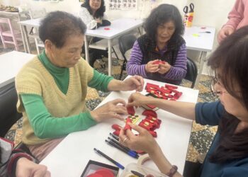 失智症據點守護記憶不迷路 新豐樂高學堂開辦