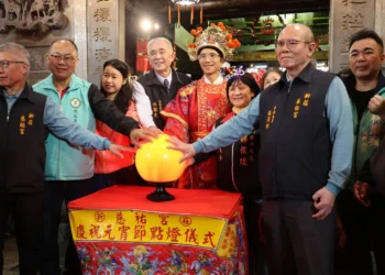 馬躍新莊鬧元宵 千人踩街迎春福