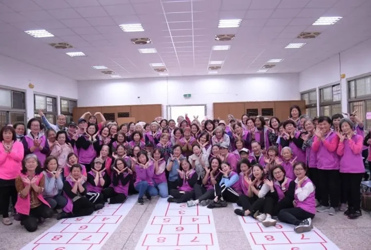 壽豐鄉婦女會辦理「壽豐女力‧金馬活力」趣味闖關運動會 縣長徐榛蔚出席與姐妹同樂