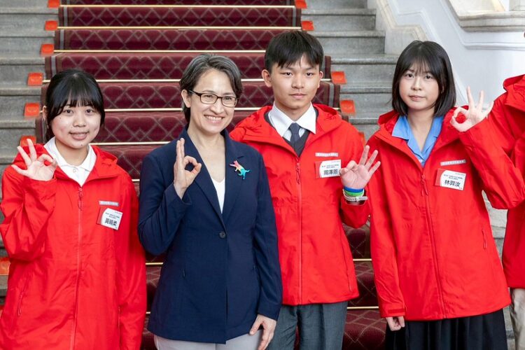 蕭美琴副總統接見第26屆台新青少年志工菁英獎得主 肯定創意與行動力展現臺灣良善力量