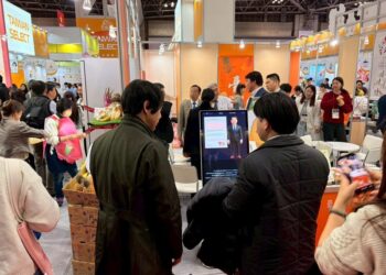 臺南搶攻東京國際食品展國際商機 臺南市長黃偉哲率隊以AI分身市長多語行銷助攻農產拓銷