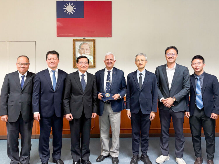 印度國家海事基金會訪海巡署 張忠龍署長接待並推動印太海事安全合作與交流