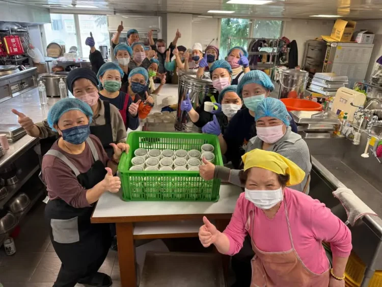 普蓮寺於元宵佳節發起「湯圓敦親.法味睦鄰」活動 傳遞法喜與溫暖 普蓮寺於元宵佳節發起「湯圓敦親.法味睦鄰」活動 傳遞法喜與溫暖