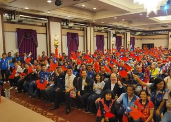 國民黨主席鄭麗文至台東團拜挺吳秀華 女力崛起、獨缺饒慶鈴