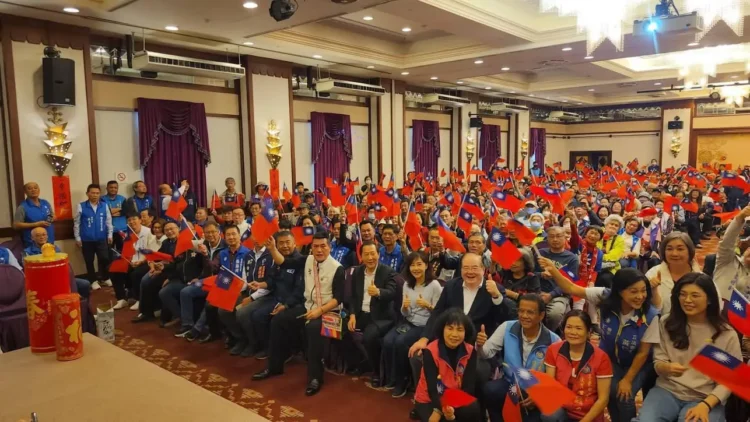 國民黨主席鄭麗文至台東團拜挺吳秀華 女力崛起、獨缺饒慶鈴